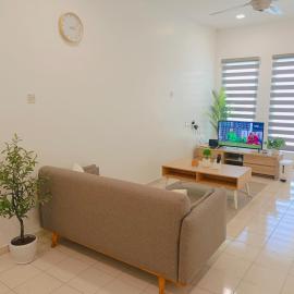 Riverfront City, Up to 8 Pax, 3 Bedrooms, 2 Bathrooms, 2 Car Park by Star Home – hotel w mieście Sungai Petani