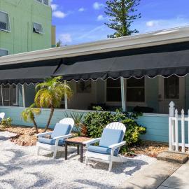 100 Steps to beach access - 5 minute walk to the Village - Private Porch
