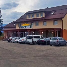 Tihe Noci Motel、パレのホテル