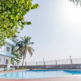 Hotel Azur Conakry，科納克里的飯店