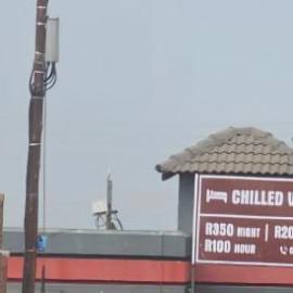 Chilled Vibe Lodge, hotel u gradu 'Soshanguve'