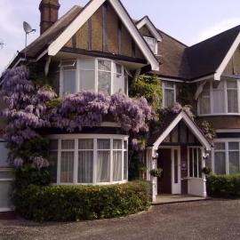 Cranston House, hotel in East Grinstead