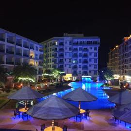 Grand Blue Beach Condo - Laem Mae Phim Beach, hotel sa Mae Pim