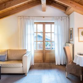 Haus Lesch - Stilvolle Appartements mit tollem Bergblick in Kreuth am Tegernsee, hotel en Kreuth