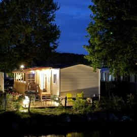 Viesnīca Mobil home tout confort Camping Les VIVIERS CAP FERRET pilsētā Lēžkapferē