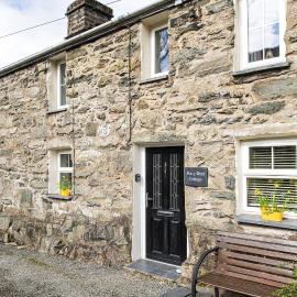 Pen-Y-Bryn Cottage