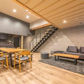 香季庵Euphoria, hotel i Sado