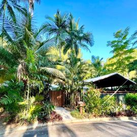 Karinya, hotel a Clifton Beach