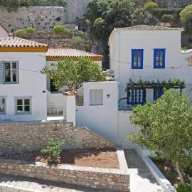 Douskos Citrus Apartments, hotel a Hydra