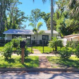 Sophisticated Charm in St Pete, hotel in St. Petersburg