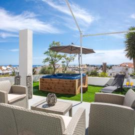 Sunny Villa