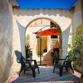 Gîte atypique dans une maison du 18ème siècle, hotel v destinaci Argeliers