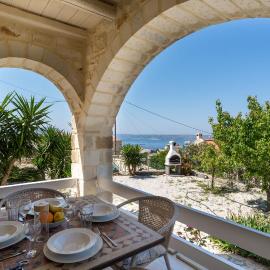 Villa Clio -St George Retreat BY APOKORONAS VILLAS
