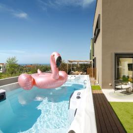 CASA BELLA VITA - 3 Bedrooms,Large Private SWIM SPA and Entertainment Room