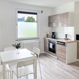 T&K Apartments - Krefeld Zentrum - 1 and 2 room Apartments 20min to Fair DUS