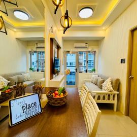 Charming 2 BR with Amenity Views and Free Parking, hotel v destinaci Manila