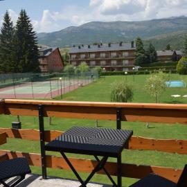 Ático en Llivia espacioso y acogedor, hotel a Llivia