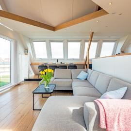 Zon Modern beach house