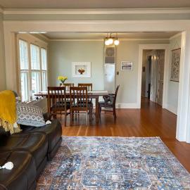 Historic Downtown Flat, # 4, Hotel in Astoria