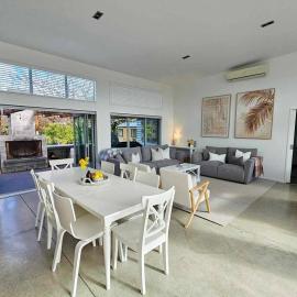 The Mangawhai Bach, hotel in Mangawhai