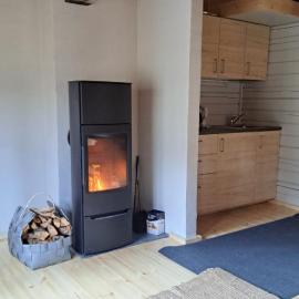 Pinetree Cottages Log cabin, hotel in Pyhäranta