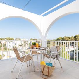 Apartamentos Ferrera Pins: Cala Ferrera'da bir otel