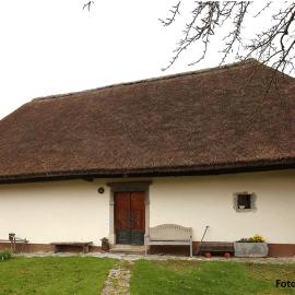 Dormouse House - Historic Countryside Retreat, hotel v destinaci Grahovo