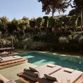 Sentiero Iconic Villa, a Serene Retreat, By ThinkVilla, hotel a Plános