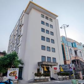 Hotel Seasons Inn