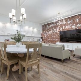 Glamorous Heart of Kentucky 4 Bed 2 bath Luxury Suite