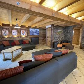 Chalet montagnard 15 personnes - proche du centre du village