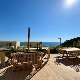Sun Hill Green Coast, Palase, hotel in Palasë