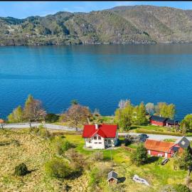 Historic Fjord-View Villa, hotel Hamre városában