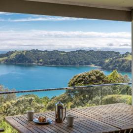 Piemelon Bay Views - Coast & Country