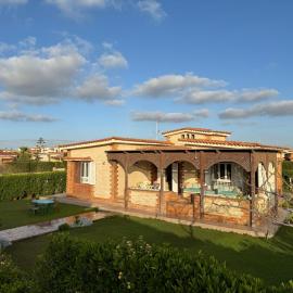 قرية الفيروز الساحل الشمالي El Fairouz Village north coast, hotel in Qaryat Shurūq