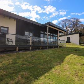 2 Strathtay Lodges, Hotel in Aberfeldy