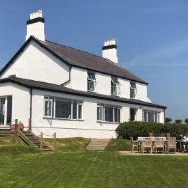 Spacious seaside family house in Aberdaron with large garden and stunning sea views