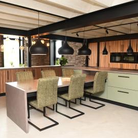 Villa met 13 slaap plaatsen, khách sạn ở Alphen