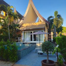 KC Paradise Pool Villa Steps to the beach