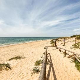Amazing Apartment In Rota With Wifi, hotel in Rota