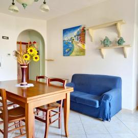 Le Domosolas - Appartamenti in centro storico a Orosei, hotel Oroseiben