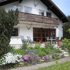 Just 20 min to Munich City Centre Top 90 m2 Flat