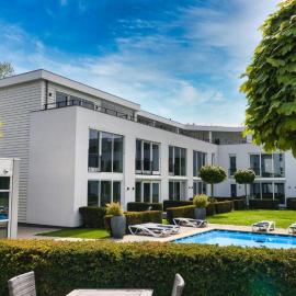 Hotel de Zeeuwse Stromen - Duinpark, ξενοδοχείο σε Renesse