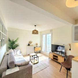 Charenton View Paris Door Best Location metro, hotel in Charenton-le-Pont