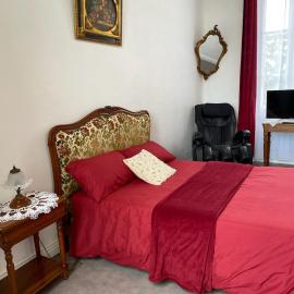 Suite Bien être du Château de la Bouchatte โรงแรมในChazemais