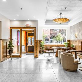 Canal View, DTWN Historic Hotel, Fiber Internet, Room # 209, hotel in Bangor