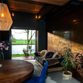 De koperslager, hotel in Watergang