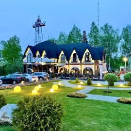 Фетрбуш, hotel v mestu Nadvirna