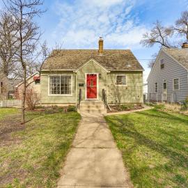 Pet-Friendly St Paul Home < 5 Mi to Downtown!