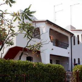 Villa Iota, hotel v mestu Rosolina Mare